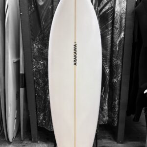 ARAKAWA- slingshot 5'8 white